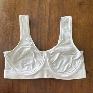 Rhonda Shear White Underwire Pullover Bra Smoothing Seamless Size Small